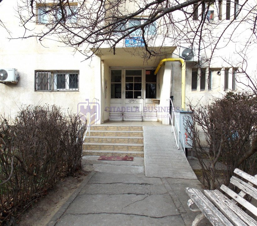 TOMIS NORD - CAMERA DE COMERT - GARSONIERA CU BALCON MARE!