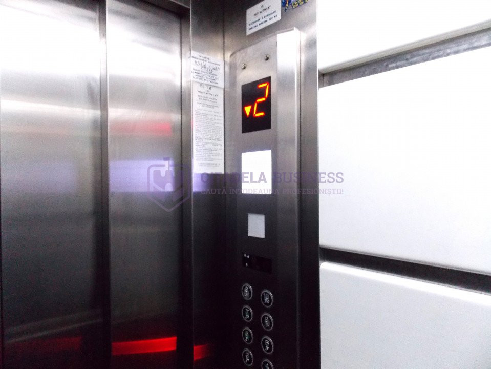 TOMIS NORD - CAMERA DE COMERT - GARSONIERA CU BALCON MARE!