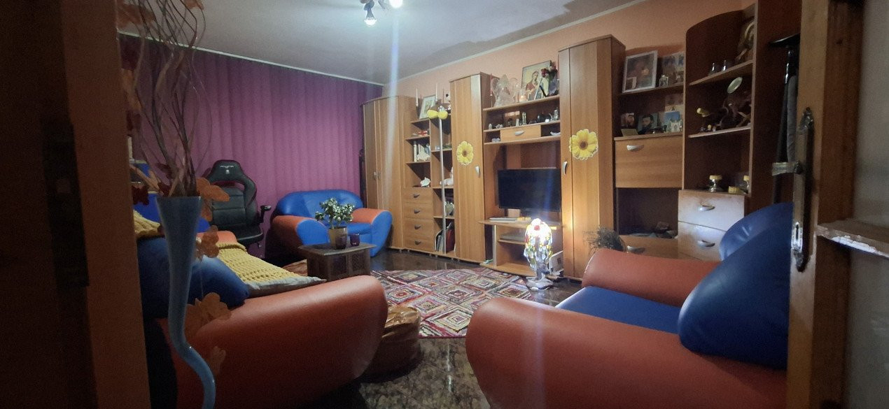 Institutul de marina - Apartament 2 camere, etaj 3 , centrala gaze