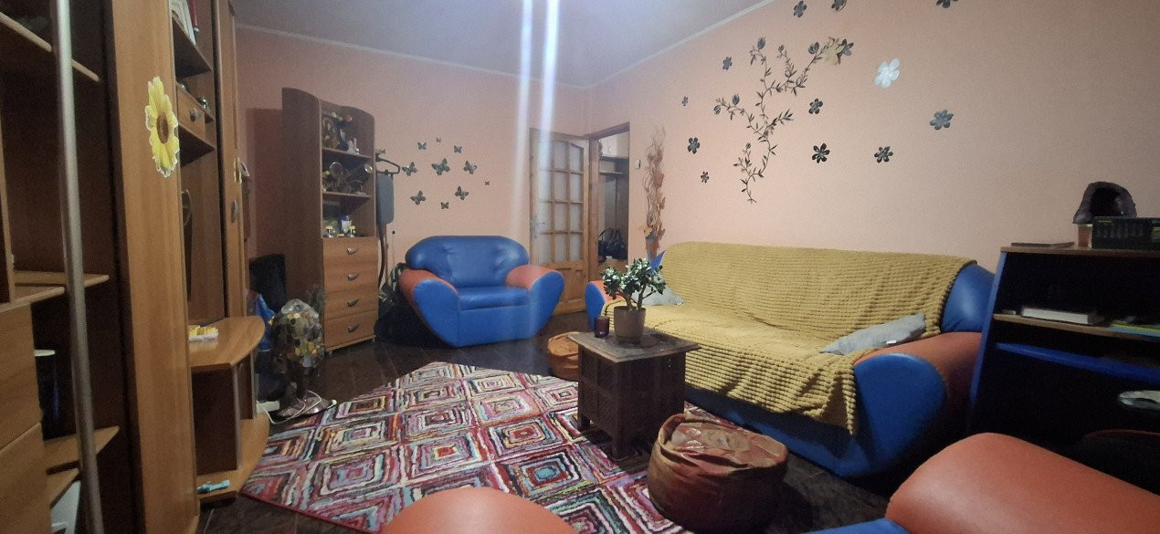 Institutul de marina - Apartament 2 camere, etaj 3 , centrala gaze