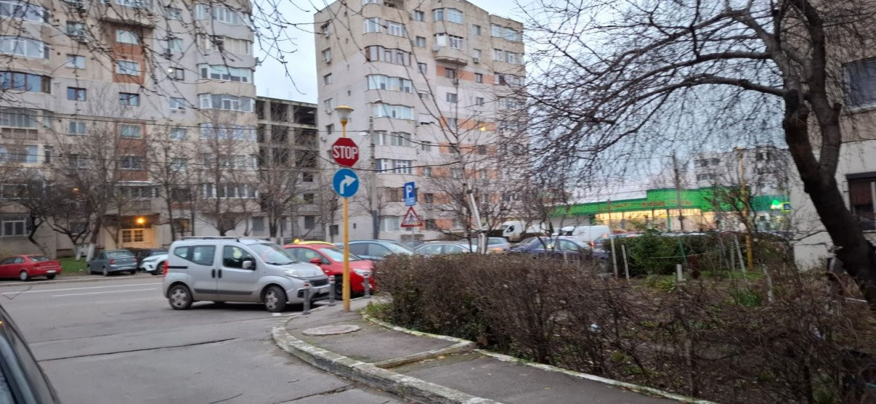 Institutul de marina - Apartament 2 camere, etaj 3 , centrala gaze