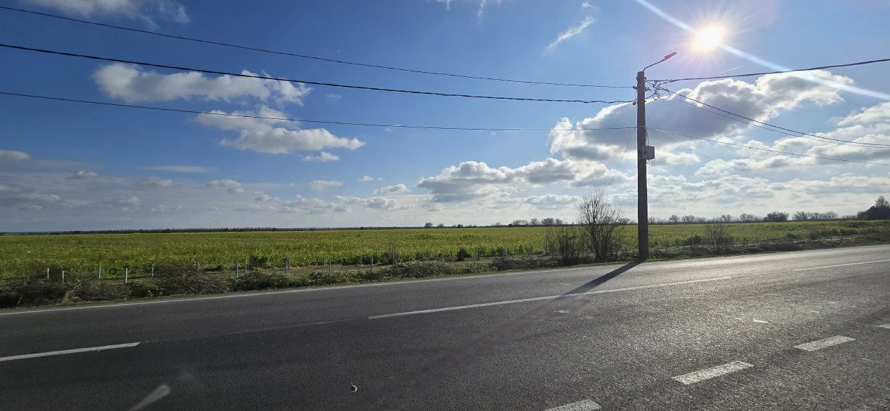 Teren 3,8 ha in Vama Veche pe partea cu marea, la 300 ml de granita 