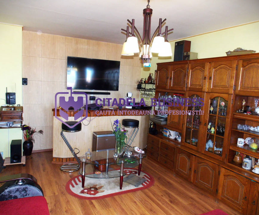 I.C.I.L. - Apartament 2 camere, transformat în 3 camere