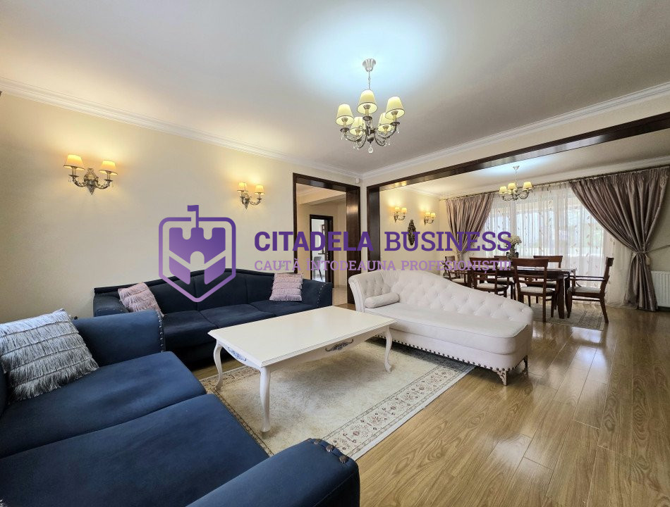 Vila de vanzare - Mamaia Nord, la doar 100 m de plaja