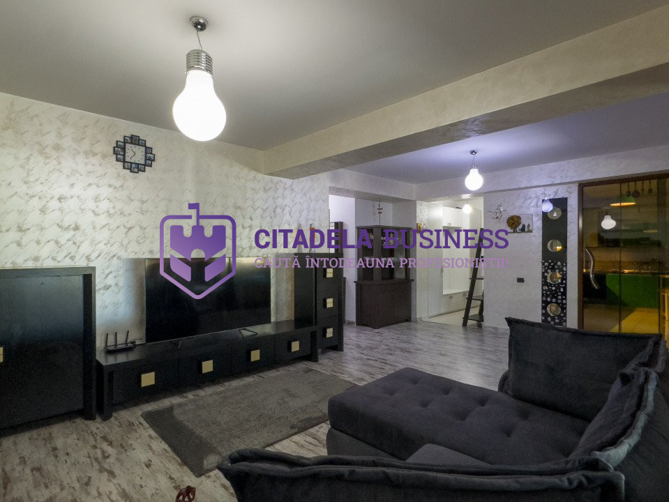 Apartament spatios de 160mp, cu 3 bai si terasa imensa de 50mp in Tomis Plus