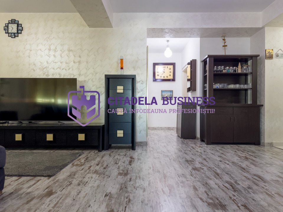 Apartament spatios de 160mp, cu 3 bai si terasa imensa de 50mp in Tomis Plus