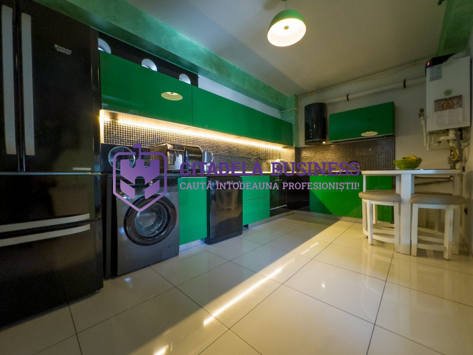 Apartament spatios de 160mp, cu 3 bai si terasa imensa de 50mp in Tomis Plus