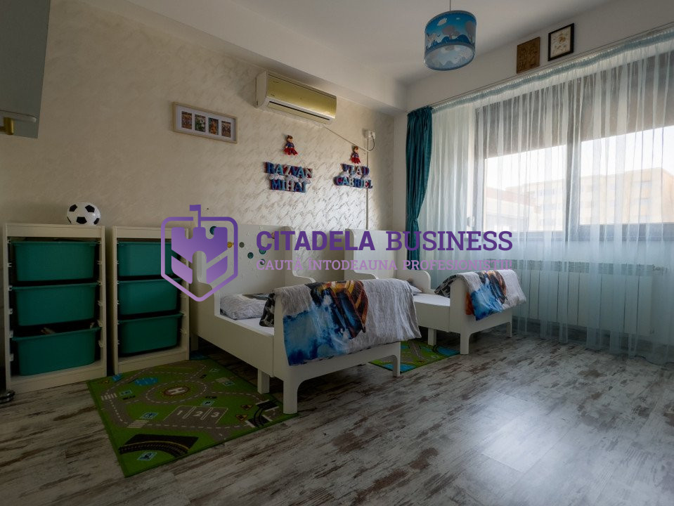 Apartament spatios de 160mp, cu 3 bai si terasa imensa de 50mp in Tomis Plus