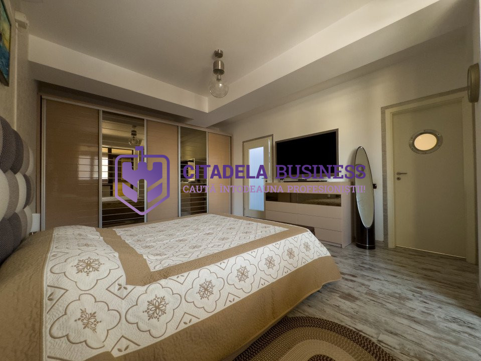 Apartament spatios de 160mp, cu 3 bai si terasa imensa de 50mp in Tomis Plus