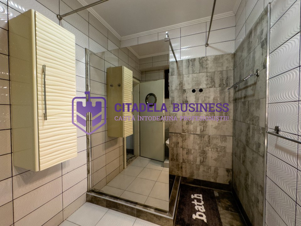 Apartament spatios de 160mp, cu 3 bai si terasa imensa de 50mp in Tomis Plus