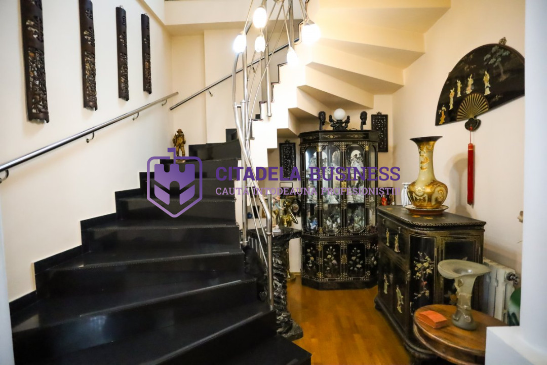 ULTRACENTRAL - Apartament tip duplex 3 camere