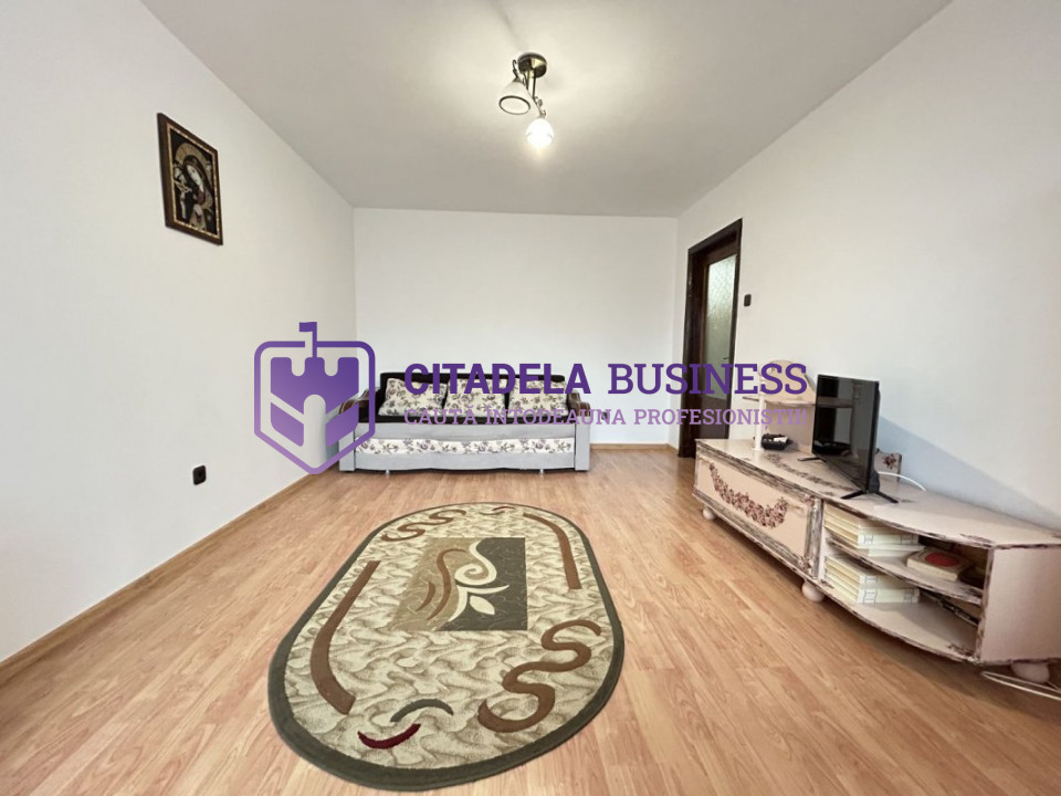 Apartament 3 camere decomandat Faleza Nord centrala termica liber