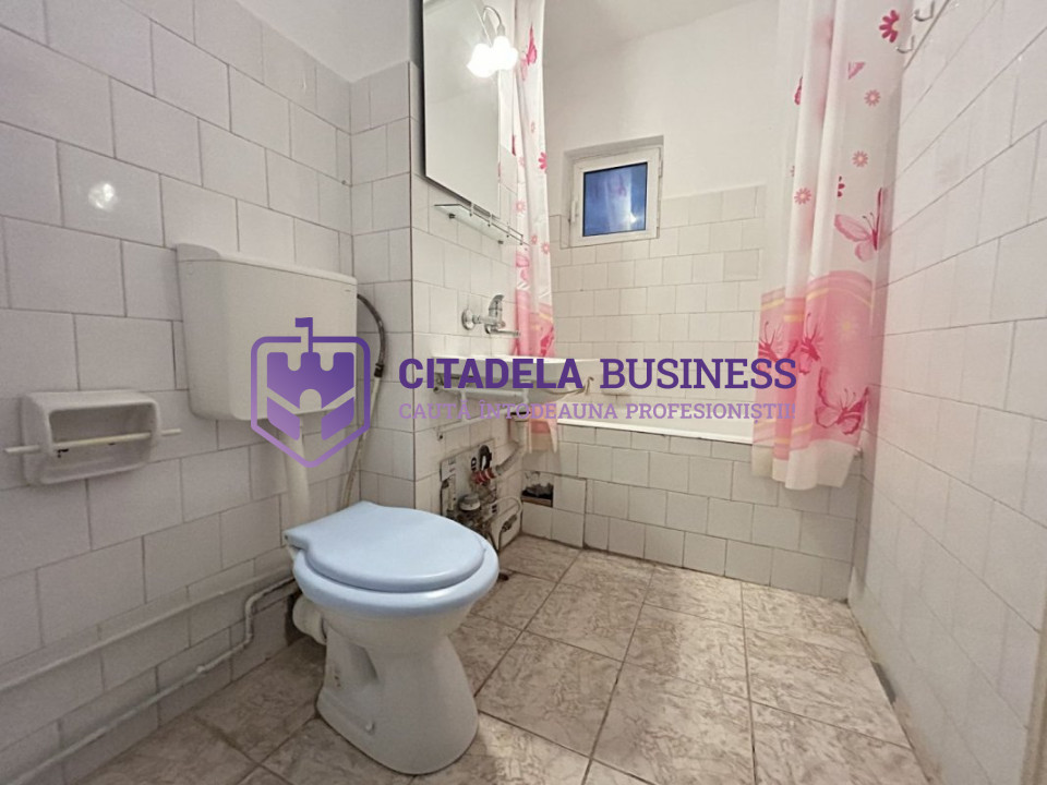 Apartament 3 camere decomandat Faleza Nord centrala termica liber
