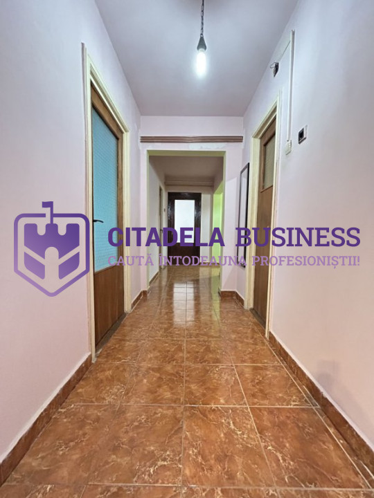 Apartament 3 camere decomandat Faleza Nord centrala termica liber