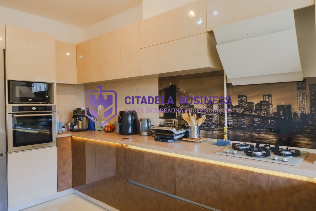 PALAZU MARE -  Vila Duplex cu 4 Camere, Panorama Superba si Curte Amenajata