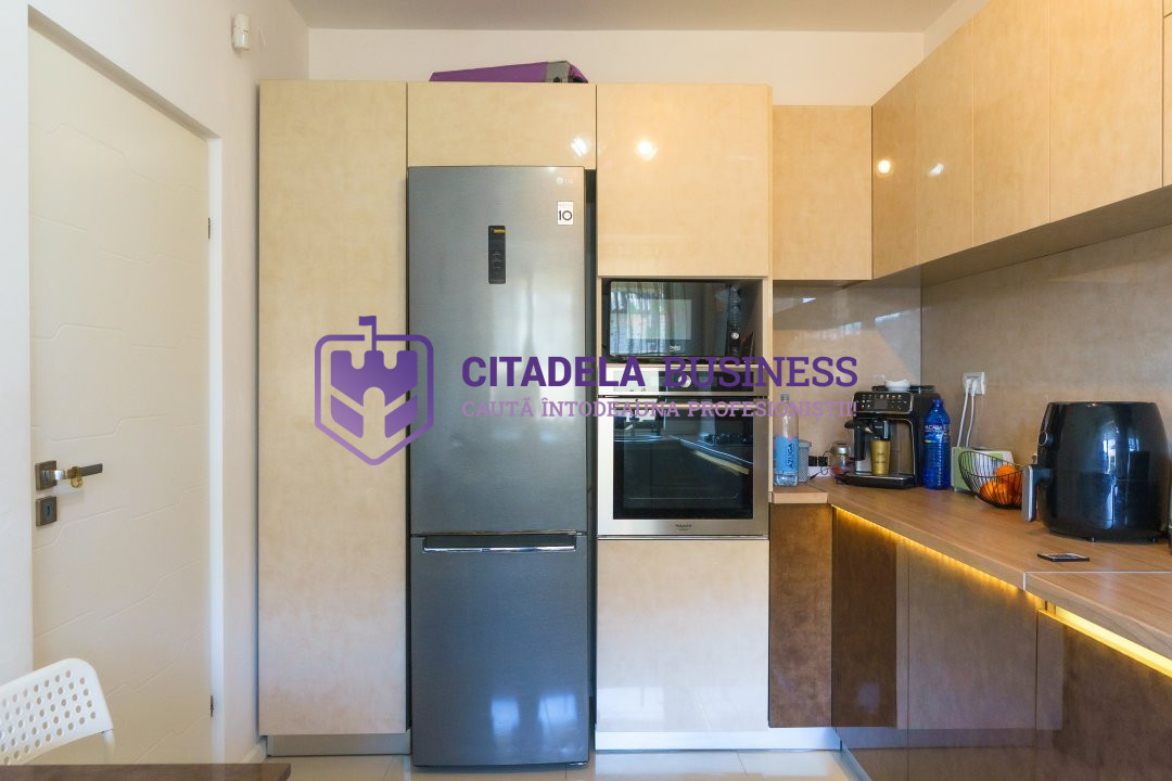 PALAZU MARE -  Vila Duplex cu 4 Camere, Panorama Superba si Curte Amenajata
