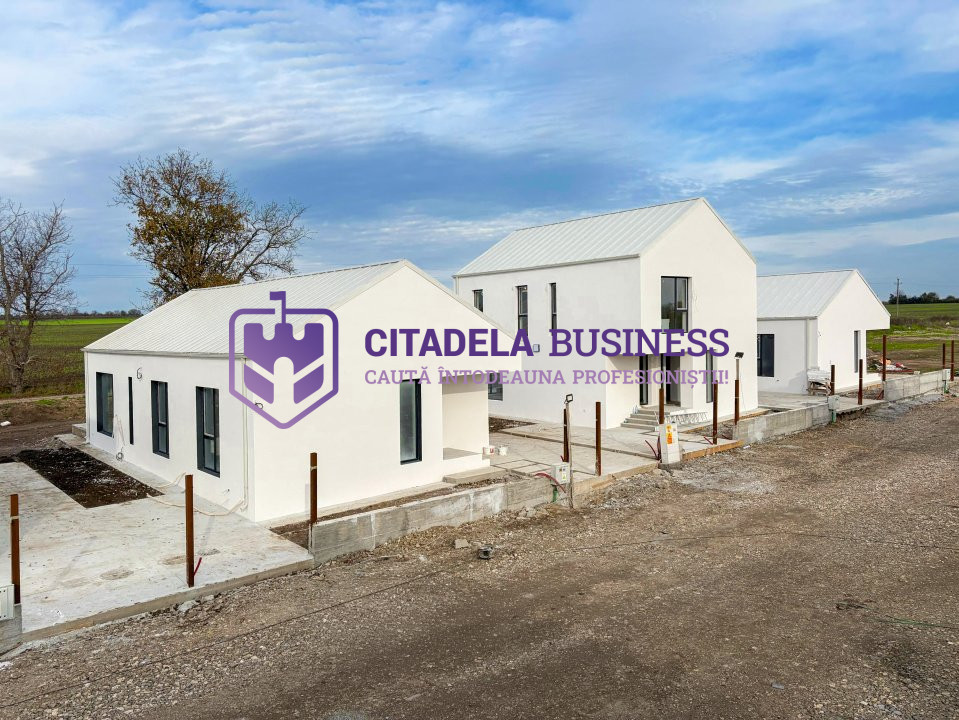 Vila P+1 in Valu lui Traian, pe partea dreapta - Avostar Villas