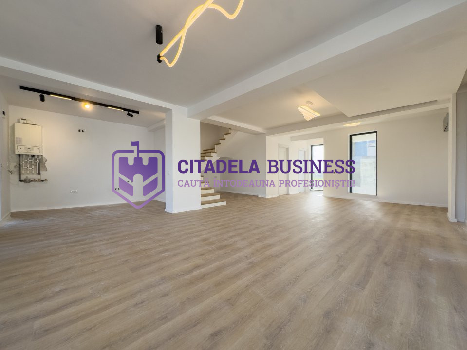 Vila P+1 in Valu lui Traian, pe partea dreapta - Avostar Villas