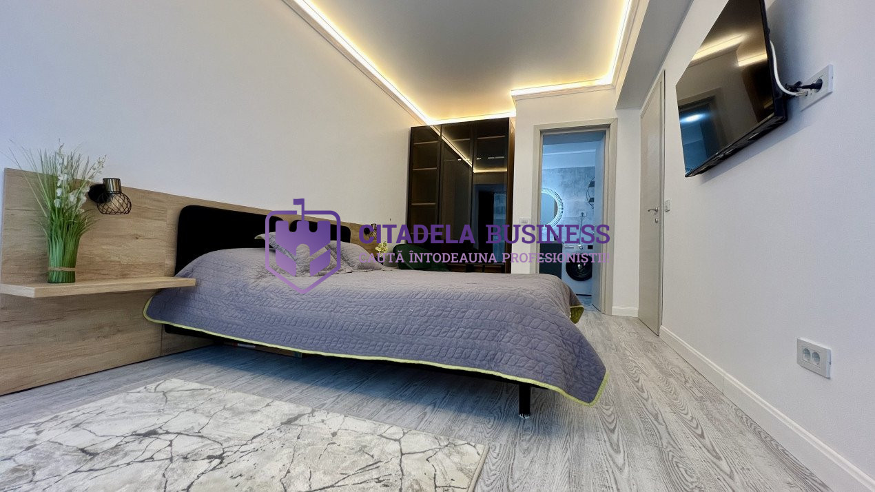 White Titanic apartament cu 3 camere vedere la MARE MOBILAT și utilat