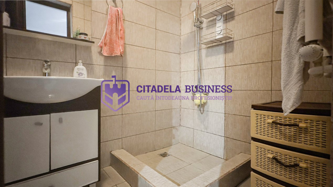 Vila D+P+1E cu 7 camere in Eforie Nord - ideal investiție 