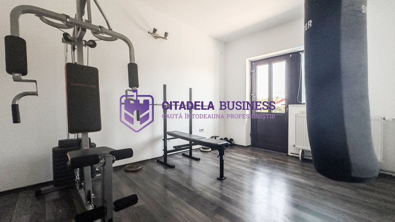 Vila D+P+1E cu 7 camere in Eforie Nord - ideal investiție 