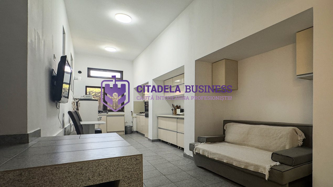 Vila D+P+1E cu 7 camere in Eforie Nord - ideal investiție 