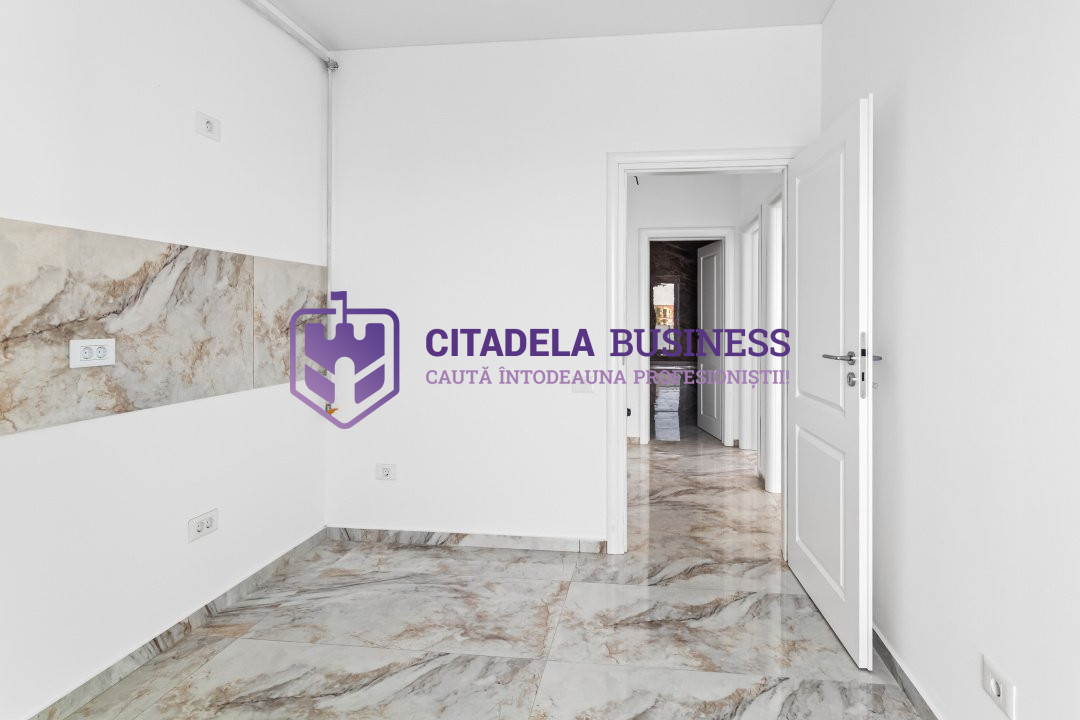 Apartament decomandat cu bucatarie inchisa, luminos, piscina