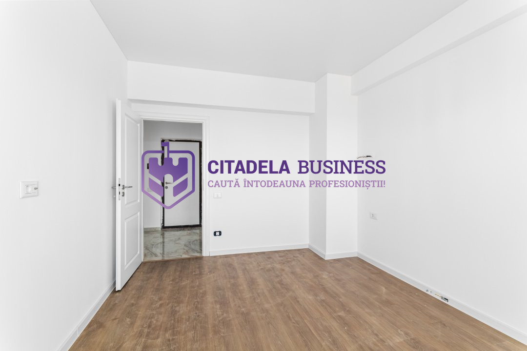 Apartament decomandat cu bucatarie inchisa, luminos, piscina