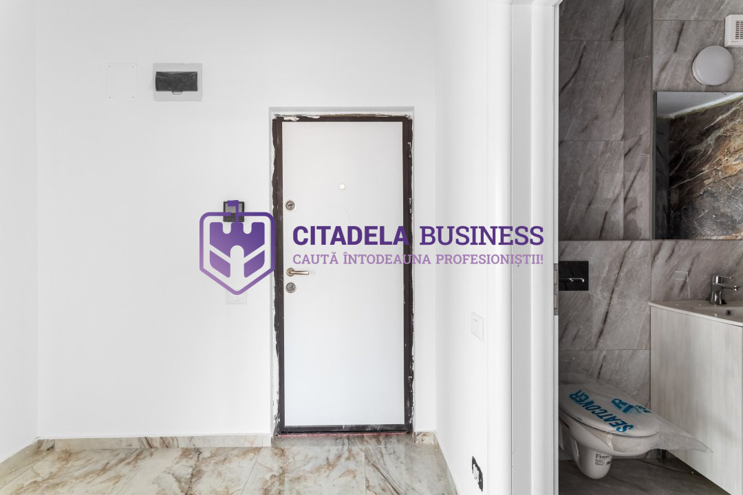 Apartament decomandat cu bucatarie inchisa, luminos, piscina