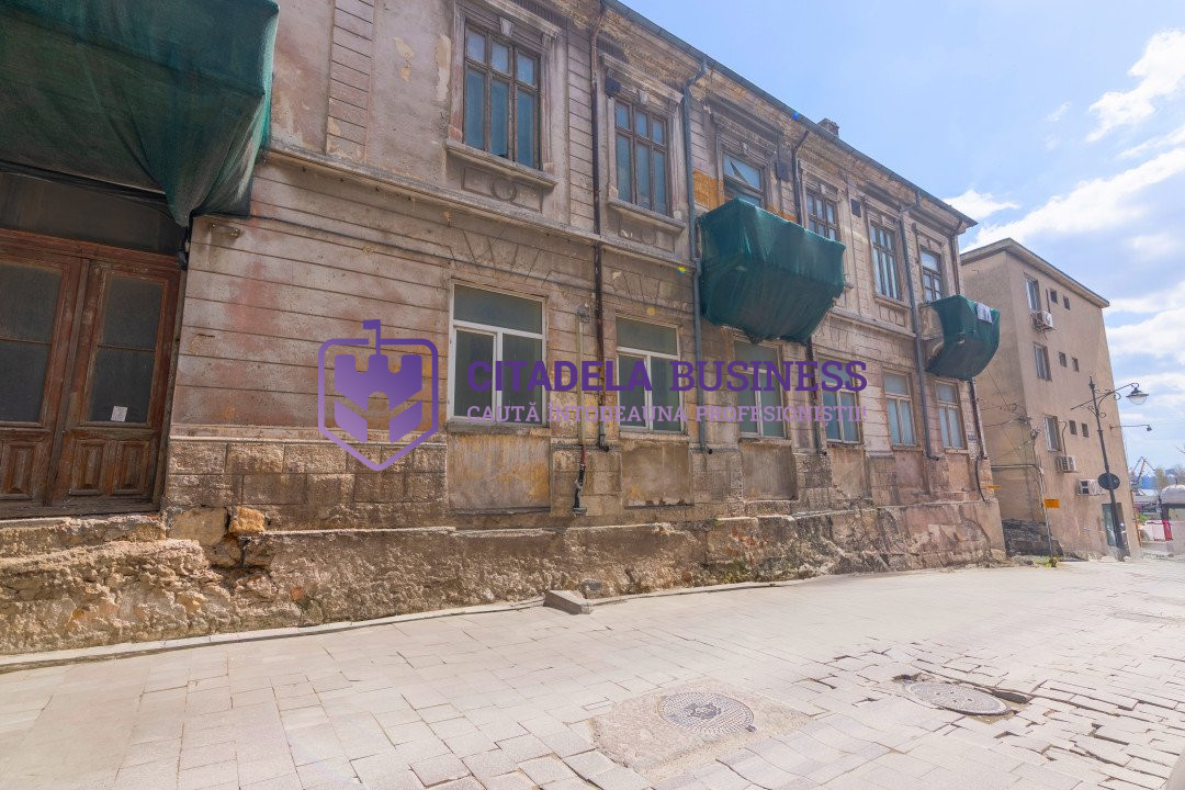 Piata Ovidiu - Zona Peninsulara Imobil D+P+1+Pod cladire renovabila 657 mp