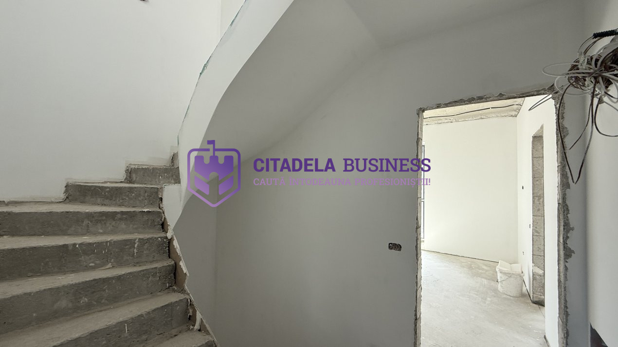 Townhouse P+2+3r terasa, 5 camere, in Kamsas, zona de case, finalizata