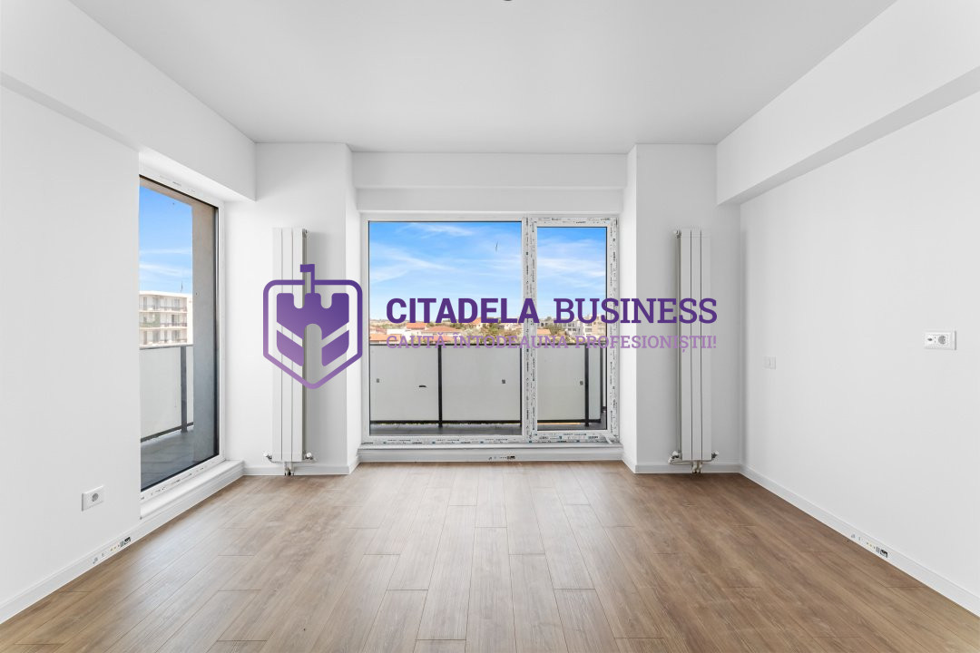 Apartament decomandat cu bucatarie inchisa, luminos, piscina