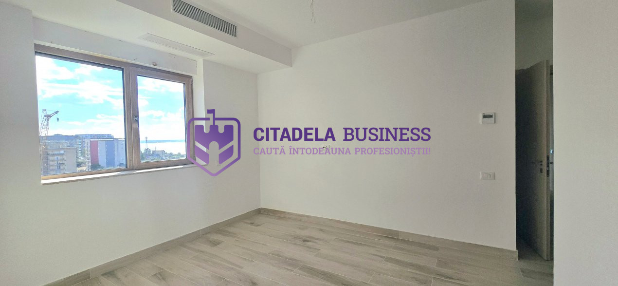 Vedere unică la mare și lac! Apartament spațios cu 4 camere în Marina surf