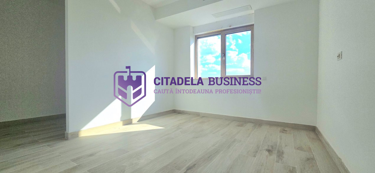 Vedere unică la mare și lac! Apartament spațios cu 4 camere în Marina surf