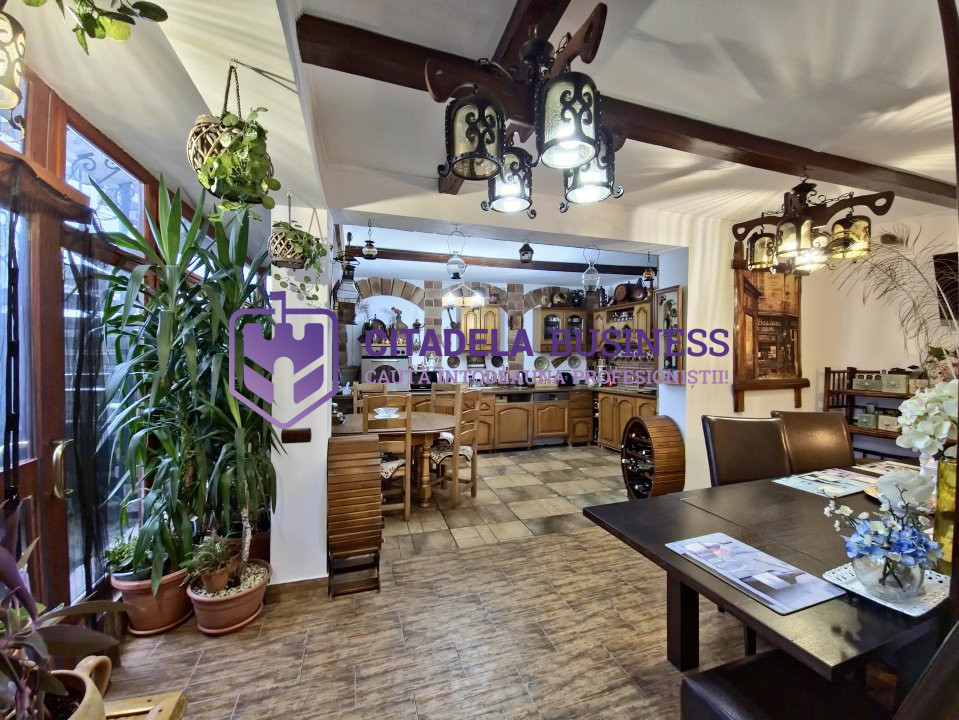 Pensiune 17 camere în Eforie Nord – afacere de familie, gata de exploatare