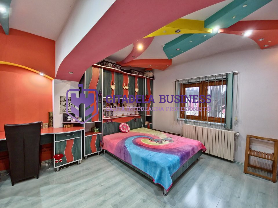 Pensiune 17 camere în Eforie Nord – afacere de familie, gata de exploatare