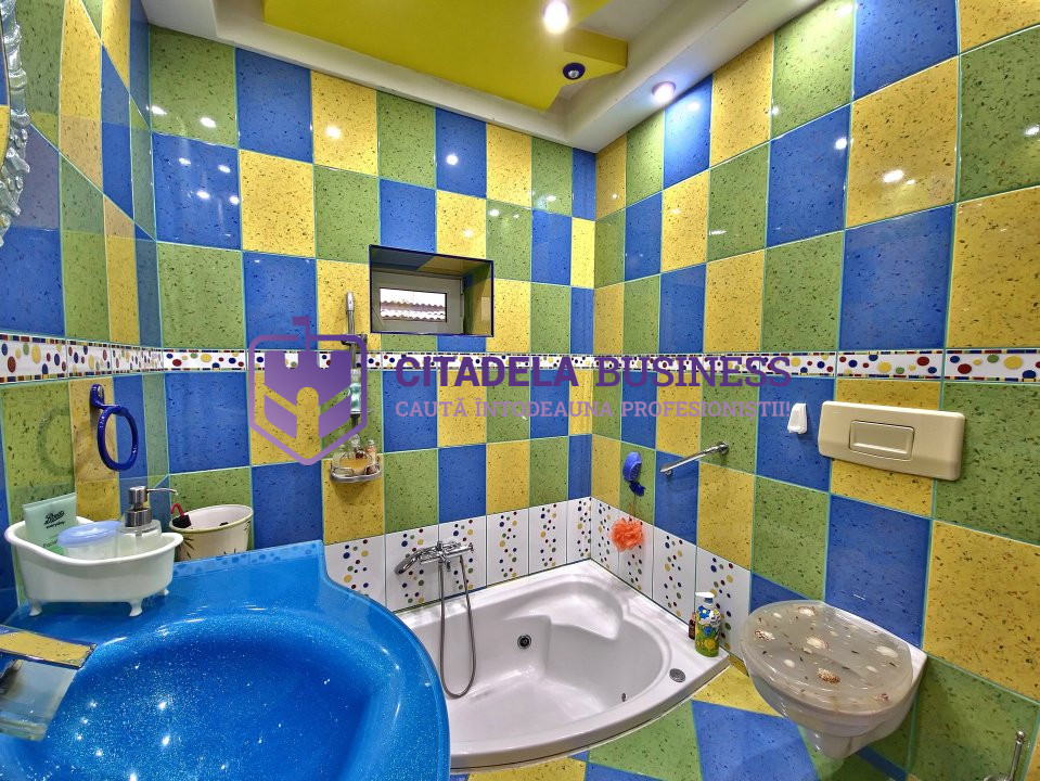 Pensiune 17 camere în Eforie Nord – afacere de familie, gata de exploatare