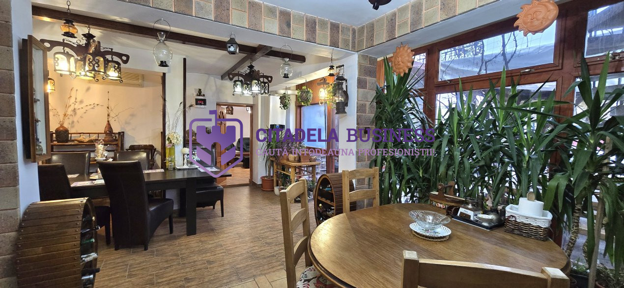 Pensiune 17 camere în Eforie Nord – afacere de familie, gata de exploatare