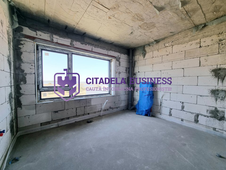 Casa P+1 in Navodari, cartier Midia Sat, vedere spre Lacul Tasaul 