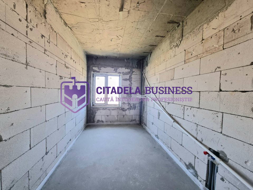 Casa P+1 in Navodari, cartier Midia Sat, vedere spre Lacul Tasaul 