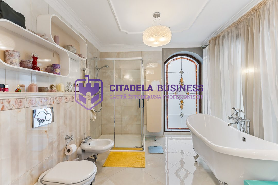 Vila cu 5 camere si teren 500 in Cartier Rezidential Ovidiu Sud, Lacul Siutghiol