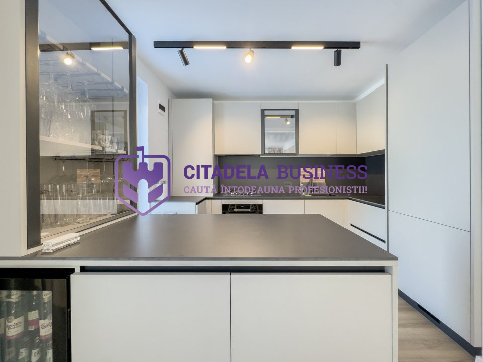 Vila P+1 in Valu lui Traian, pe partea dreapta - Avostar Villas