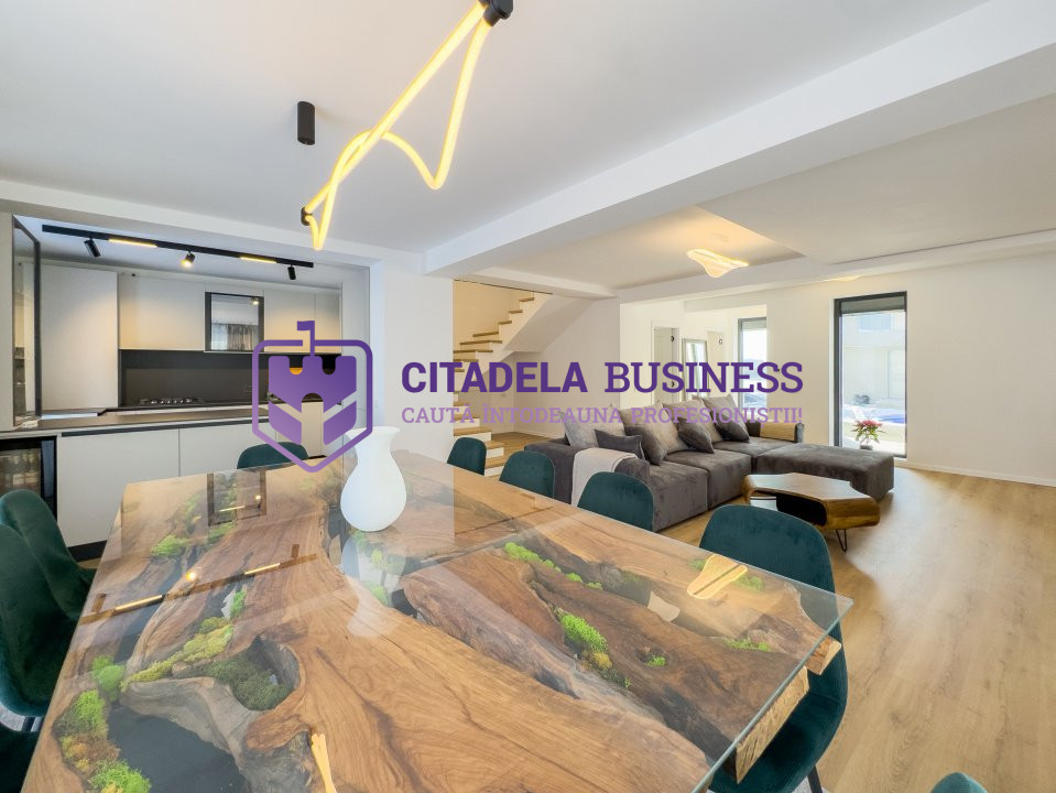 Vila P+1 in Valu lui Traian, pe partea dreapta - Avostar Villas