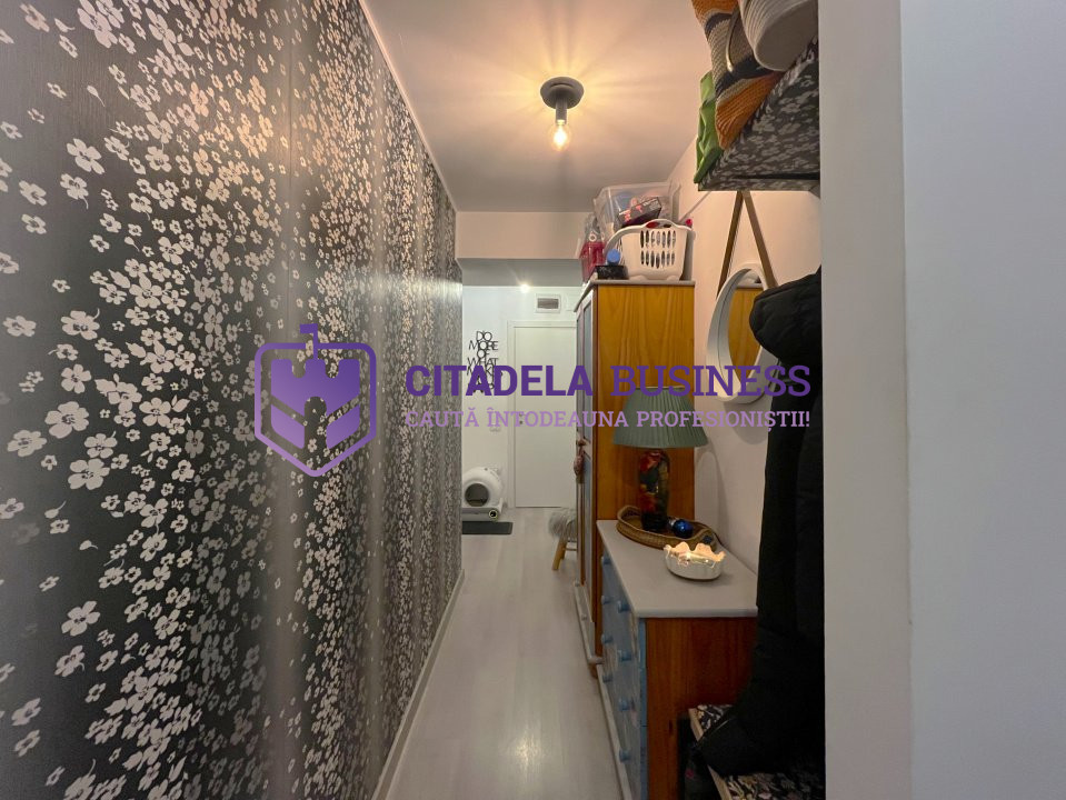 Apartament de vânzare in Tomis Plus cu 3 camere -  etaj 3 - loc parcare inclus