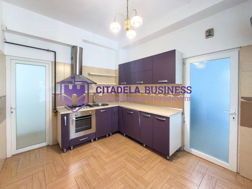 Vila D+P+1 si pod in Mamaia Sat cu teren 1569 mp si suprafata desfasurata 865 mp