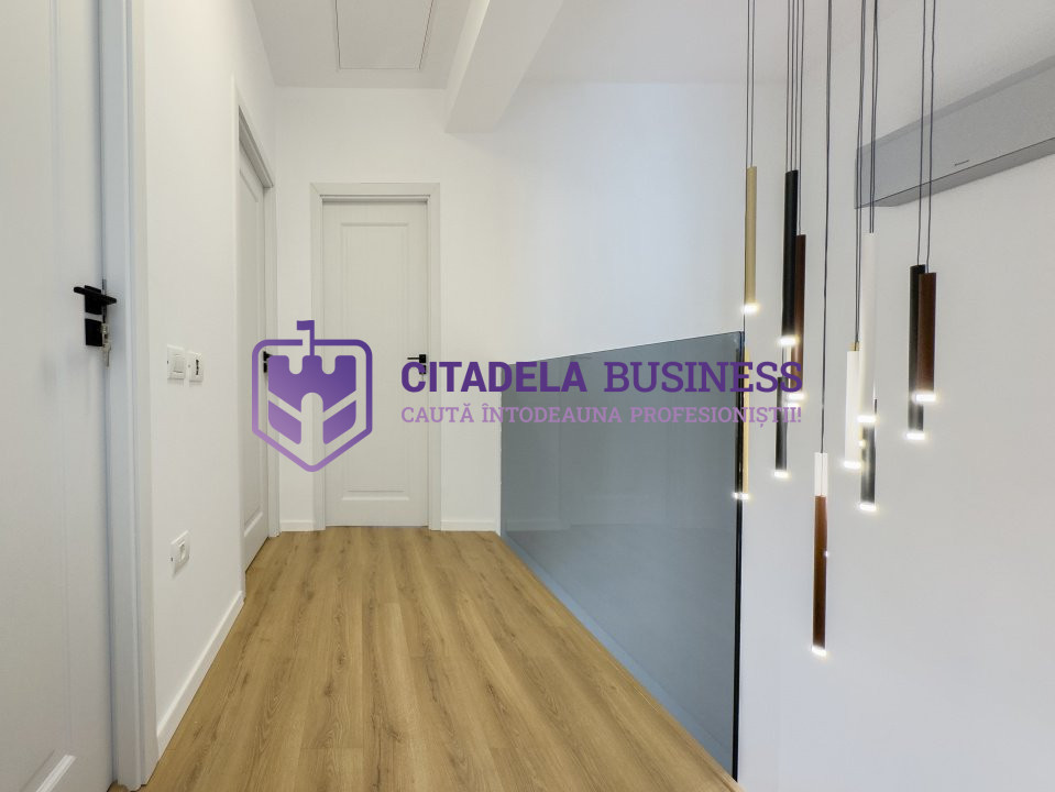 Vila P+1 in Valu lui Traian, pe partea dreapta - finisata complet