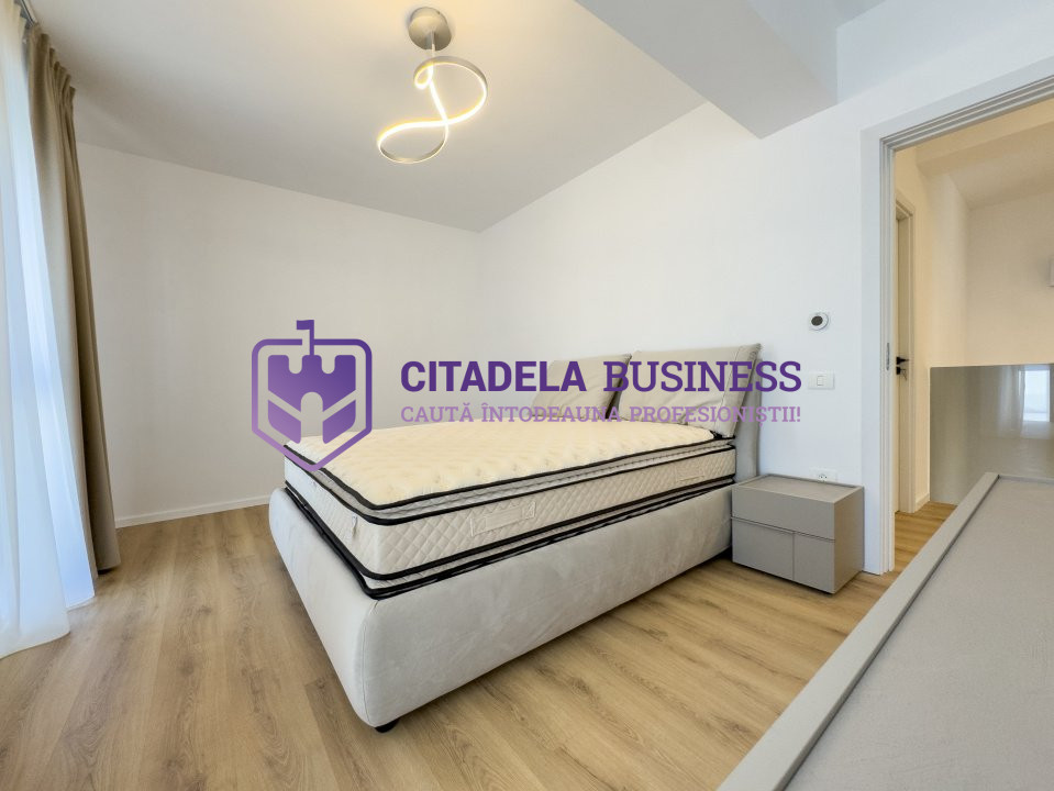 Vila P+1 in Valu lui Traian, pe partea dreapta - finisata complet