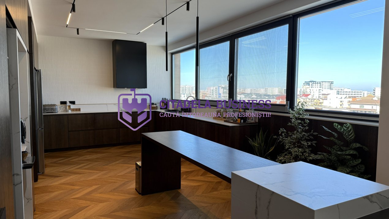 Penthouse 5 camere, vedere la Mare si la Lac, 2 parcari subterane la ALB