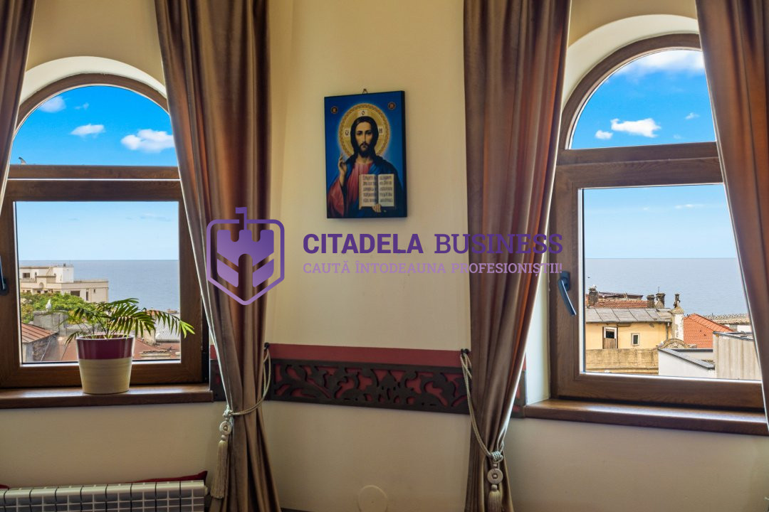 Apartament exclusivist cu 4 camere în Piața Ovidiu  Vedere panoramică la mare